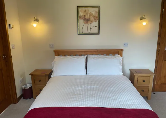 Sunset House Bed & Breakfast 3*