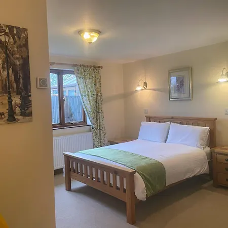 Sunset House فندق مبيت وإفطار Newton Reigny